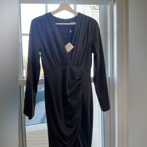 By Egreis Elegant Black Long-Sleeve Wrap Dress